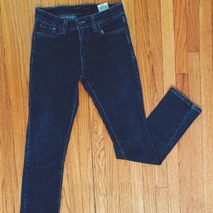 Size 2 Levi’s Jeans